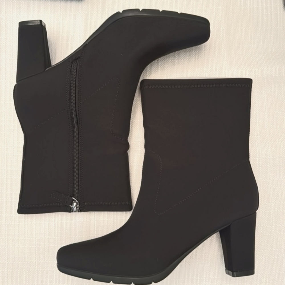 Aerosoles Black Stretch Booties Style Cinnamon 8.5